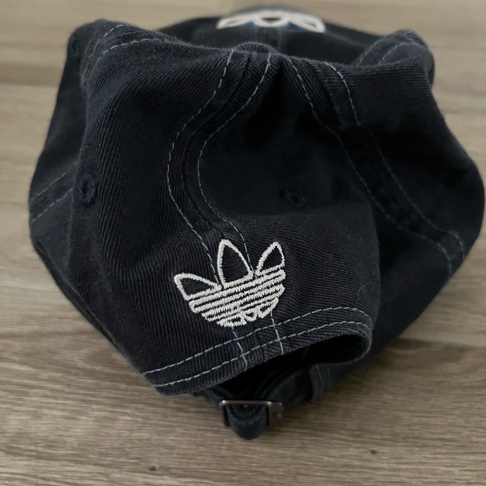 Blue ADIDAS baseball cap - Picture 2 of 4